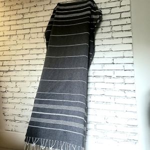 Set of 2 Turkish Fringed Large Black and White Woven Bath Towels